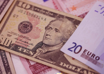 Forex: Dolar AS dan Euro Hampir Stagnan Karena Para Trader Menunggu Pertemuan Bank Sentral